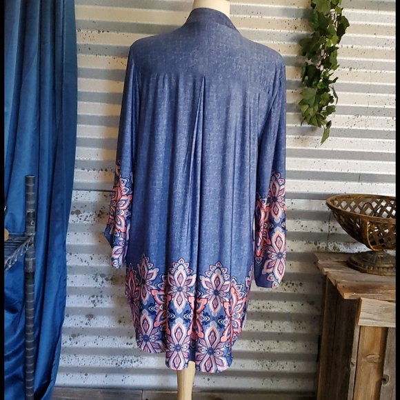 Tunic - Picture 3 of 5